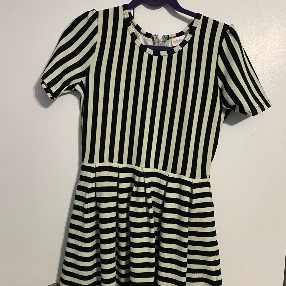 Lukaroe Size M Amelia Dress